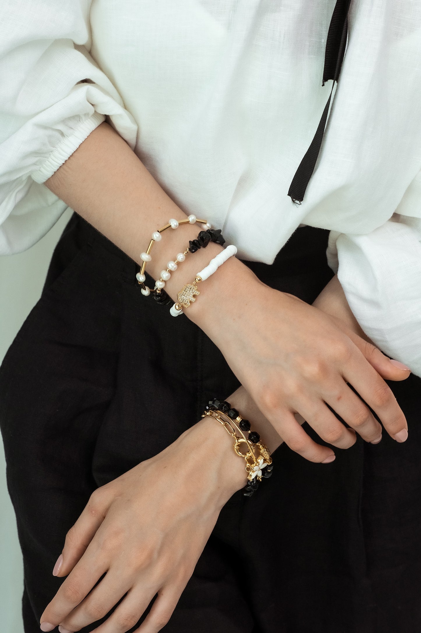 Women Gold-Plated Boho Bracelet Set 3Pcs, White Flat Round Beads & Elephant, Shell Pearl & Gold-tone Long Beads, Onyx & Shell Pearl, Bohemian Style Trendy & Adjustable Elegant Fashion Jewelry
