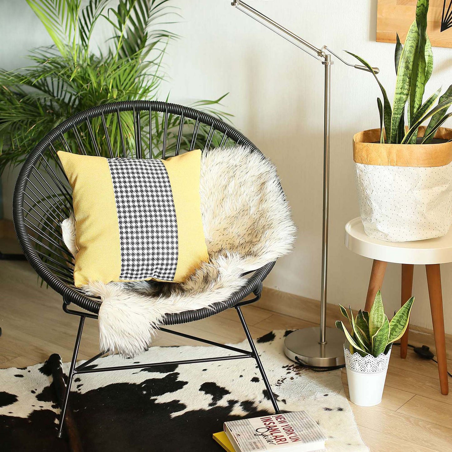 Boho-Chic Handcrafted Decorative Single Throw Pillow Cover Houndstooth Pillowcase for Couch, Bedding