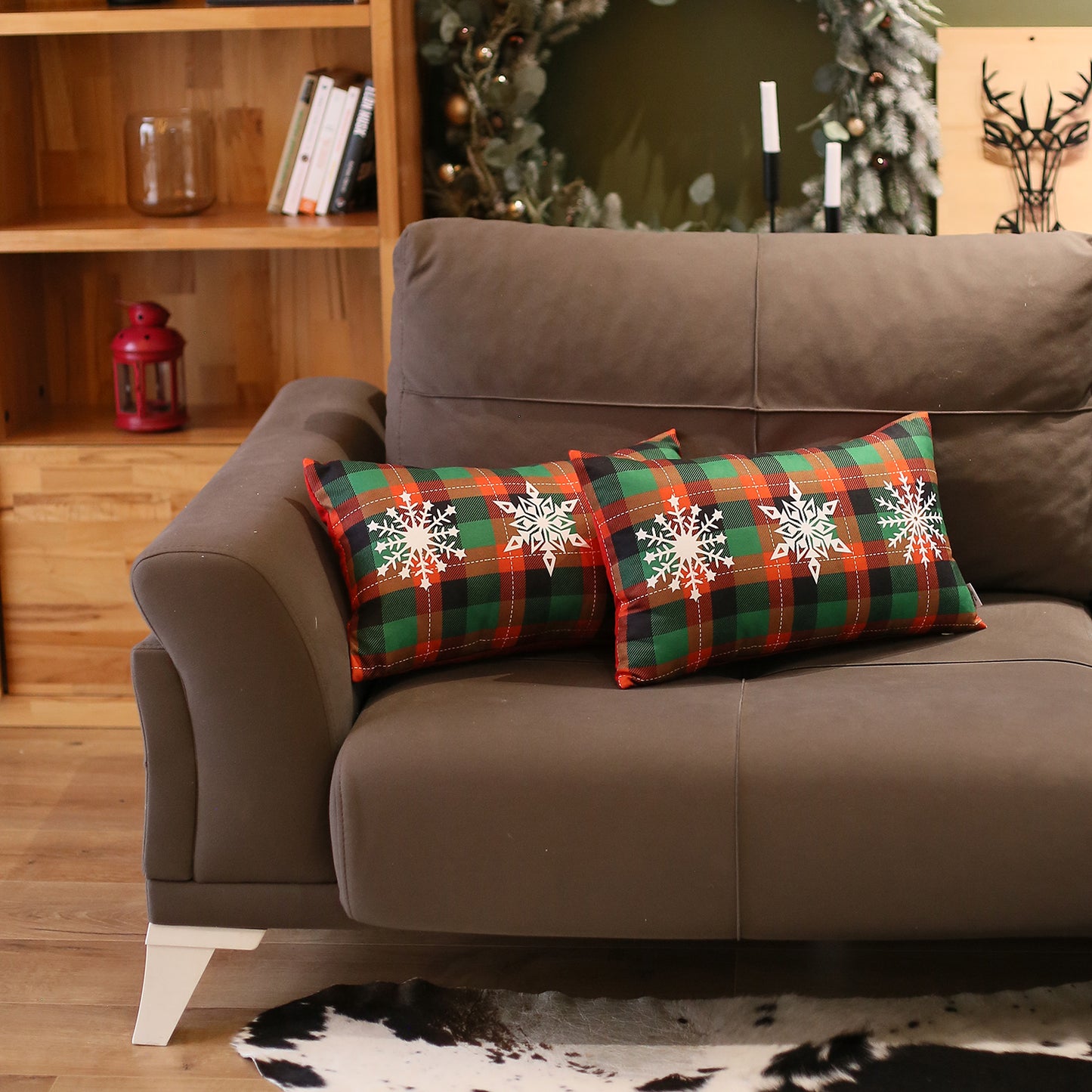 Christmas Snowflakes Decorative Throw Pillow Set of 2 Lumbar 12" x 20" Red & Green for Couch, Bedding