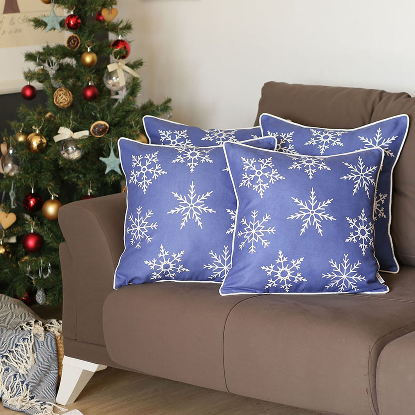 Christmas Snowflakes Decorative Throw Pillow Set of 4 Square 18" x 18" for Couch, Bedding